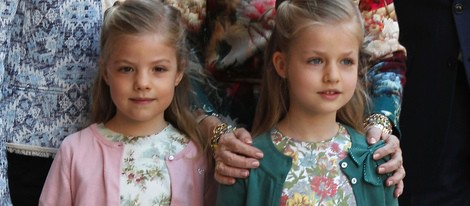 Las infantas Sofía y Leonor en la Misa de Pascua en Mallorca