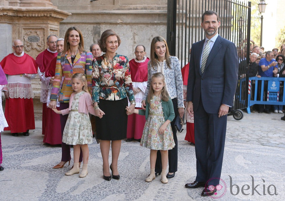 La Familia Real en la Misa de Pascua en la Catedral de Mallorca