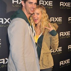 La actriz de 'Glee' Heather Morris y su novio Taylor Hubbell