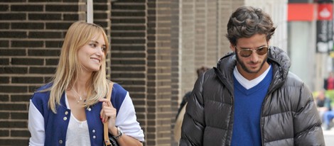 Feliciano López y Alba Carrillo de compras por Madrid