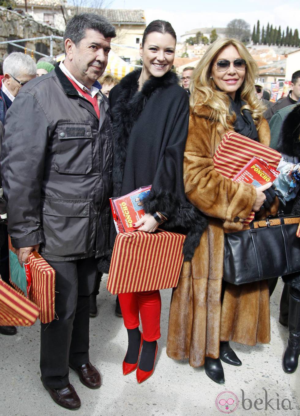 José María Gil Silgado, María Jesús Ruiz y Norma Duval en la corrida de primavera de Brihuega