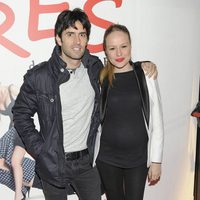 Esmeralda Moya y Carlos García en el estreno de 'Tres'