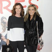 Verónica Mengod y Susana Uribarri en el estreno de 'Tres'