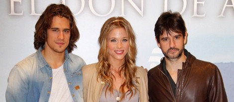 Martín Rivas, Patricia Montero y Antonio Hortelano en la presentación de 'El Don de Alba'