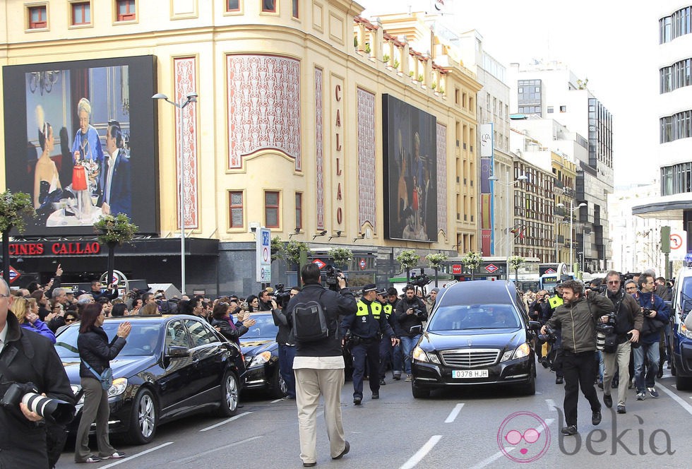 Sara Montiel es despedida por el pueblo de Madrid