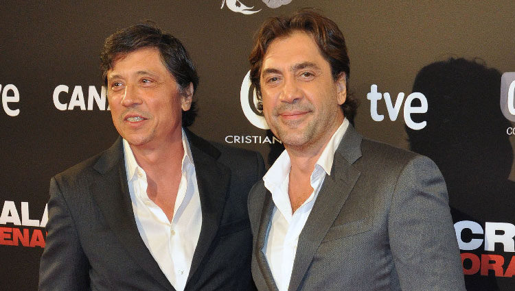 Carlos y Javier Bardem en el estreno de 'Alacrán enamorado' en Madrid