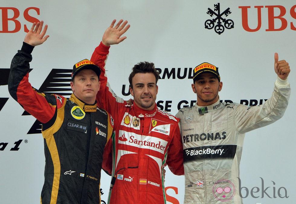 Kimi Raikkonen, Fernando Alonso y Lewis Hamilton en el Gran Premio de China 2013