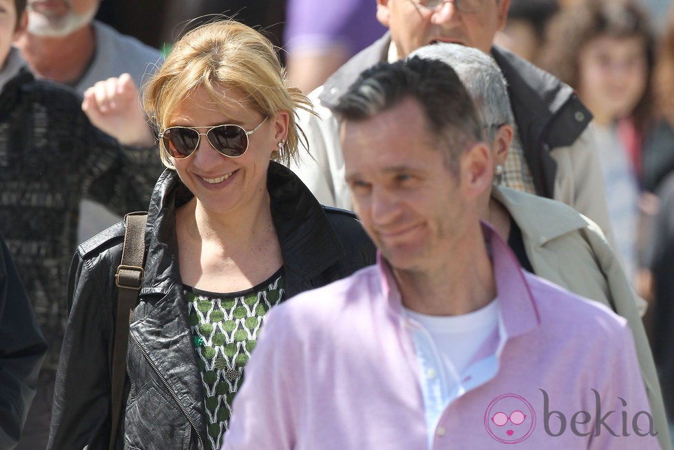 Los Duques de Palma, muy sonrientes en Barcelona