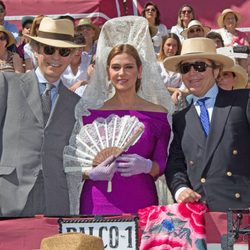 Marina Danko con Victorio y Lucchino en los Enganches de Sevilla