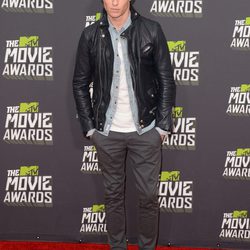 Eddie Redmayne en la alfombra roja de los MTV Movie Awards 2013