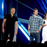 Vin Diesel, Paul Walker, Jordana Brewster y Michelle Rodriguez en la gala de los MTV Movie Awards 2013