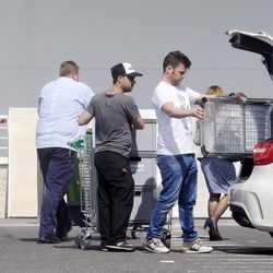 Fonsi Nieto, tarde de compras para la casa