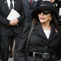 Joan Collins en el funeral de Margaret Thatcher