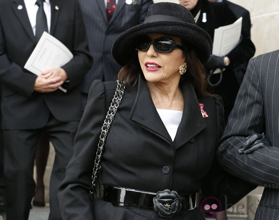 Joan Collins en el funeral de Margaret Thatcher