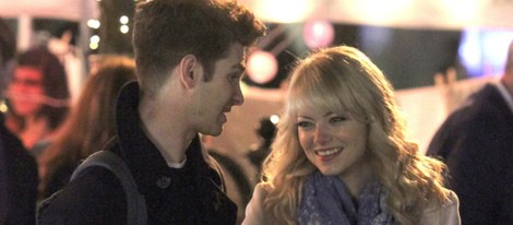 Andrew Garfield y Emma Stone, muy sonrientes en el rodaje de 'The Amazing Spider-Man 2'