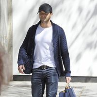 Pablo Alborán de compras por Madrid