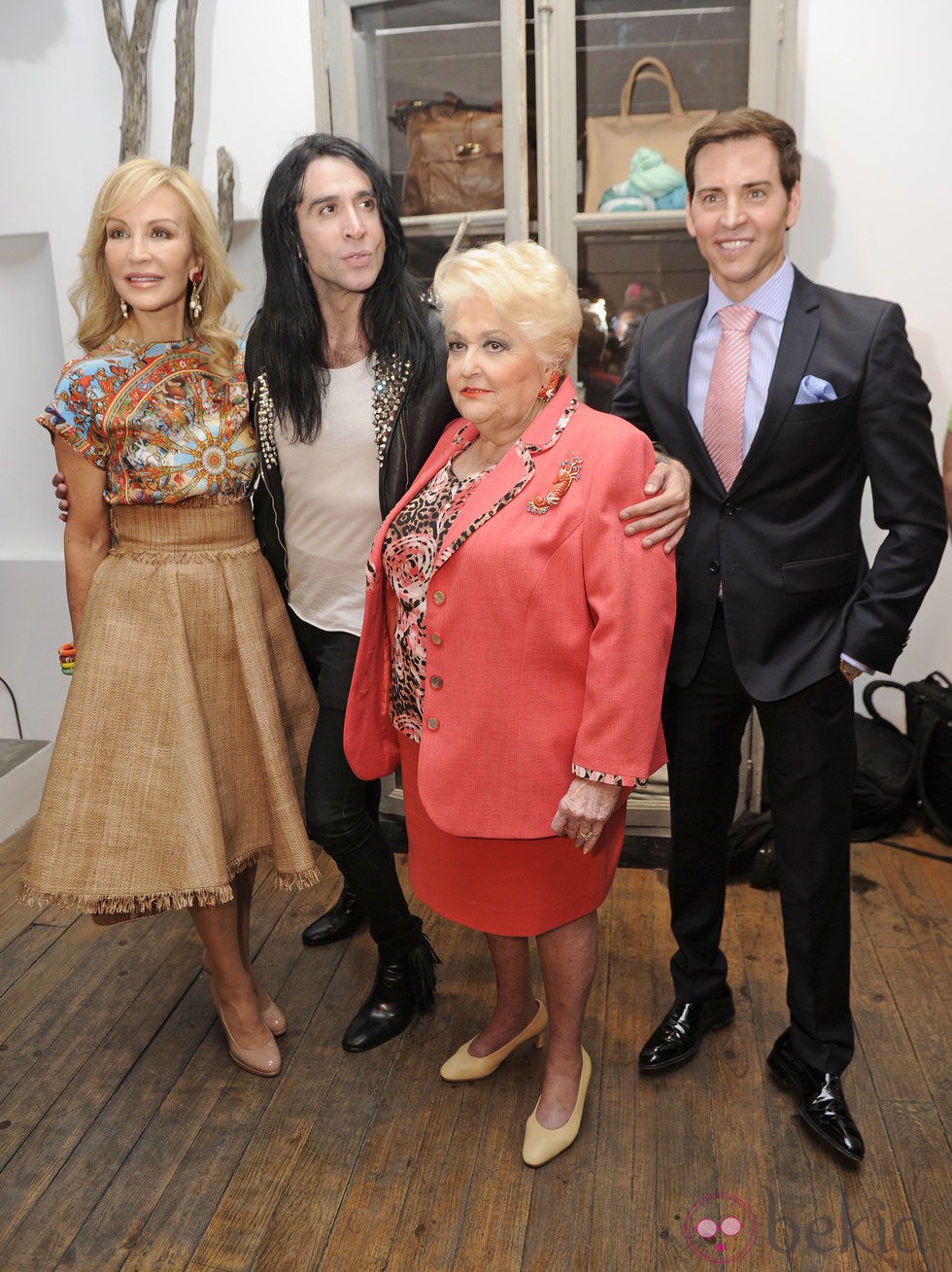 Carmen Lomana, Mario Vaquerizo, David Meca y Cuqui Fierro en la presentación de 'El glamour inteligente'