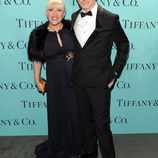 Baz Luhrmann y su mujer Catherine Martin en la fiesta de Tiffany & Co