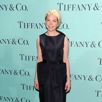 Michelle  Williams luciendo elegancia en la fiesta de Tiffany & Co 