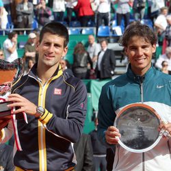 Novak Djokovic y Rafa Nadal tras la final del Master de Monte-Carlo 2013