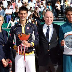 Los Príncipes de Mónaco con Novak Djokovic y Rafa Nadal tras la final del Master de Monte-Carlo 2013