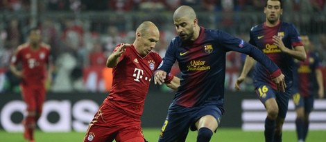 Gerard Piqué con el pelo rapado en el partido contra el Bayern de Munich