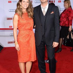 Robert Downey Jr. y su mujer Susan en el estreno de 'Iron Man 3' en Los Ángeles