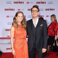 Robert Downey Jr. y su mujer Susan en el estreno de 'Iron Man 3' en Los Ángeles