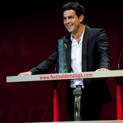 Mario Casas recoge su premio en el 16 Festival de Málaga