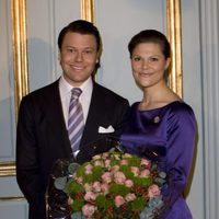 Victoria de Suecia y Daniel Westling tras anunciar su compromiso en 2009