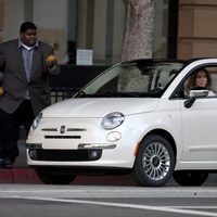 Jennifer Lopez en coche en el rodaje de 'Papi'