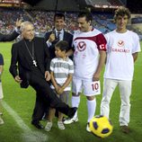 Rouco Varela hace el saque de honor en el partido benéfico de las JMJ