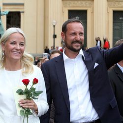 Haakon y Mette Marit de Noruega en su 10º aniversario de boda