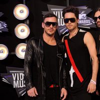 Shannon Leto, Jared Leto y Tomo Milicevic en los MTV Movie Awards 2011