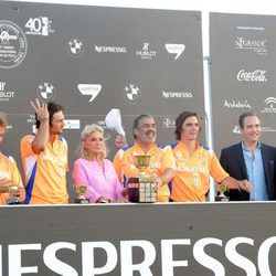 Beatriz de Orleans preside la entrega de premios de la final de polo de Sotogrande