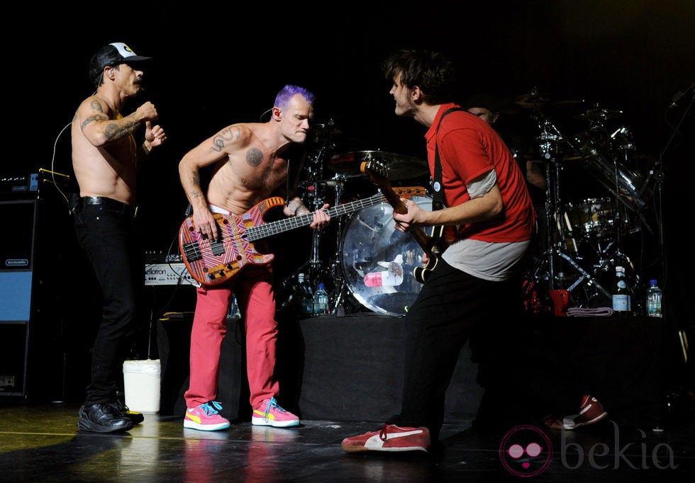 La banda Red Hot Chili Peppers en un concierto en Los Angeles