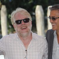 Philip Hoffman y George Clooney presentan 'The Ides of march' en Venecia