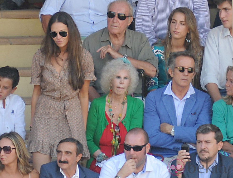 Eva González, la Duquesa de Alba y Alfonso Díez en la corrida Goyesca de Ronda