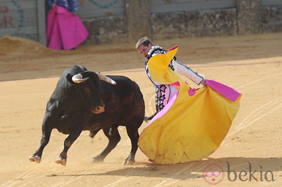 El Juli toreando en la corrida Goyesca de Ronda