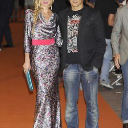 Vanesa Romero y Alberto Caballero en la clausura del FesTVal de Vitoria