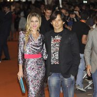 Vanesa Romero y Alberto Caballero en la clausura del FesTVal de Vitoria