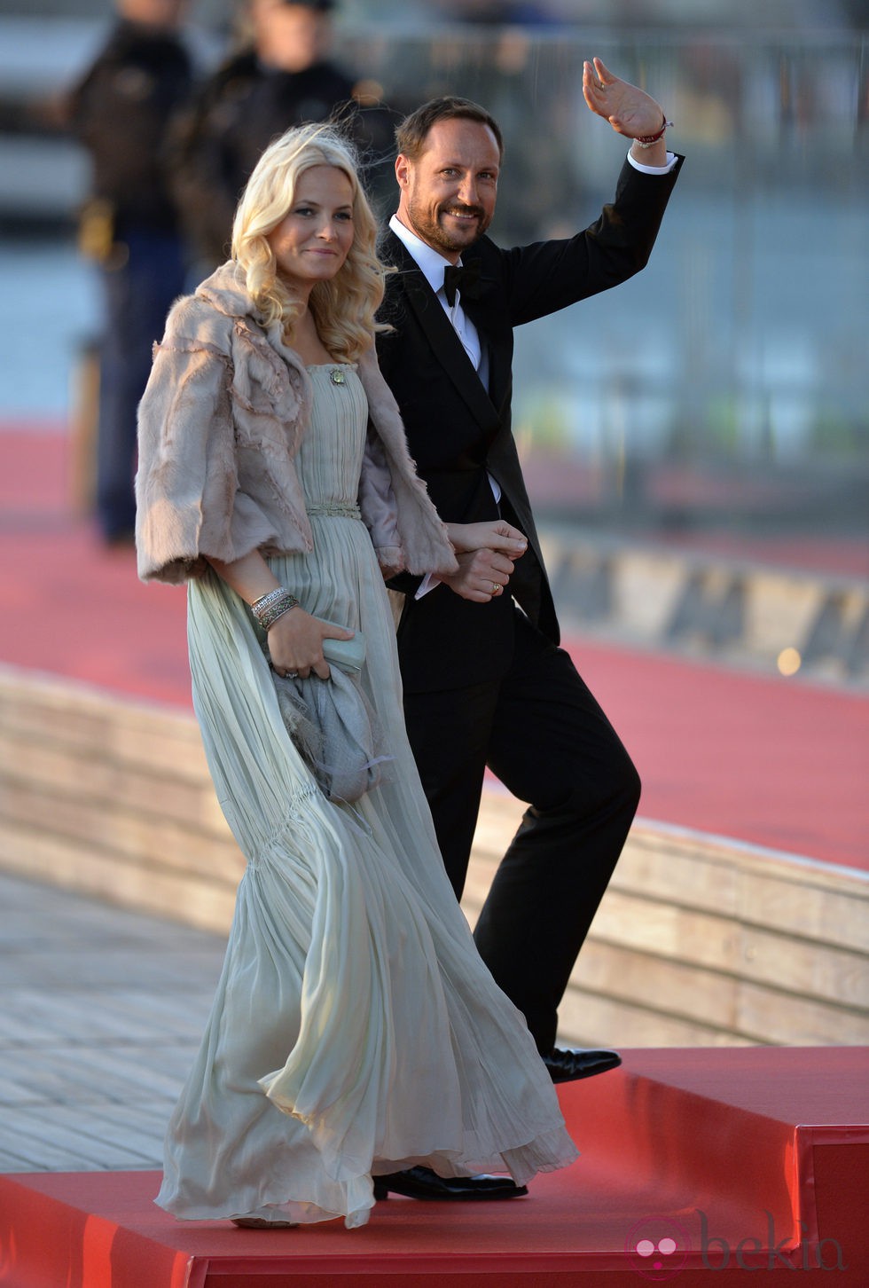 Haakon y Mette-Marit de Noruega en la cena de gala por la coronación de Guillermo Alejandro de Holanda