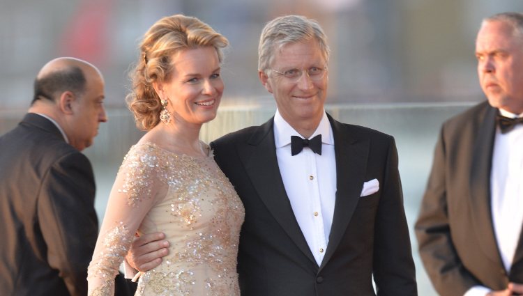 Felipe y Matilde de Bélgica en la cena de gala por la coronación de Guillermo Alejandro de Holanda