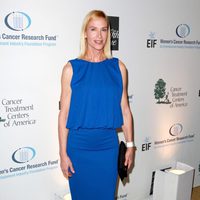 Kelly Lynch en la 16ª gala de Investigación del Cáncer de Mujeres