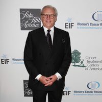 Stephen B. Bonner en la 16ª gala de Investigación del Cáncer de Mujeres