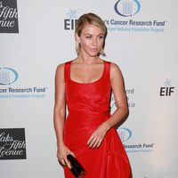 Julianne Hough en la 16ª gala de Investigación del Cáncer de Mujeres