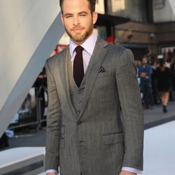 Chris Pine en la premiere en Londres de 'Star Trek: En la oscuridad'