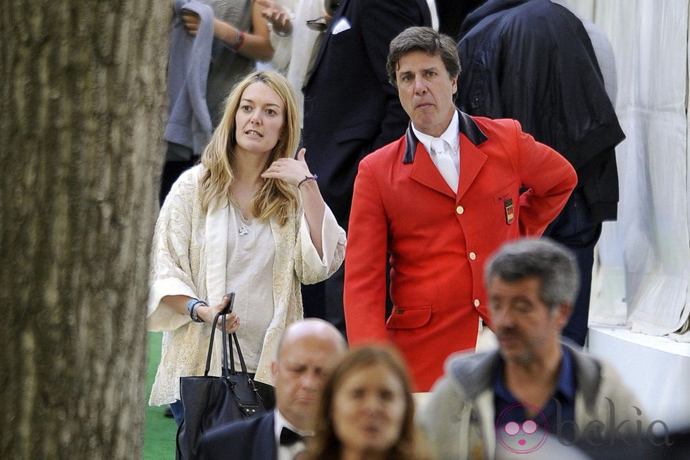 Marta Ortega y Cayetano Martínez de Irujo en el Concurso de Saltos de Madrid 2013