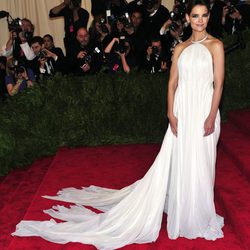 Katie Holmes en la Gala del MET 2013