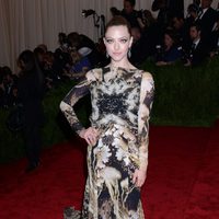 Amanda Seyfried en la Gala del MET 2013